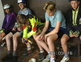Everyone shelters in the hostel front porch where the warden's Secret Device does a great job at keeping the midges away
